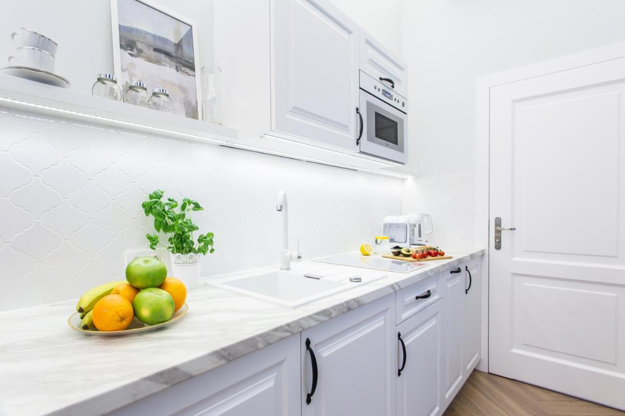 Main Square Apartments Краков Экстерьер фото